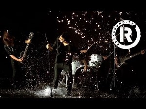 We Butter The Bread With Butter - Meine Brille (Official Video)