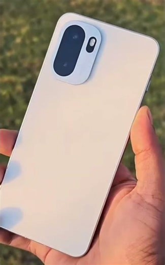 OnePlus Ace 6T Ferrari ka body and, Alto ka engine! 🤡 #oneplusace #oneplusindia #shorts #gadgetsgrip