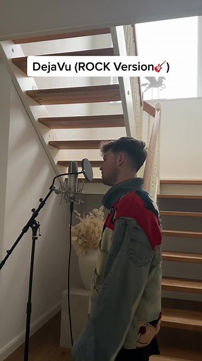 Deja Vu Rock Version: Mike Singer's New Twist