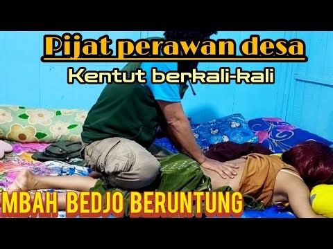 PIJAT GADIS EROPA KENTUT NYA BERKALI-KALI