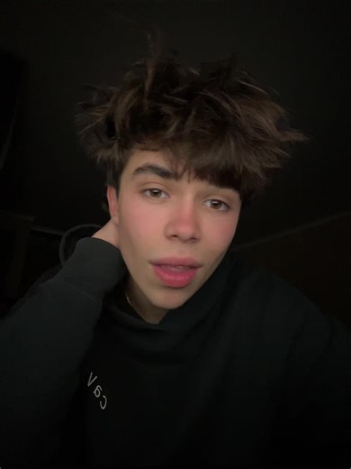 Messy Hair Tips for Indoor Settings