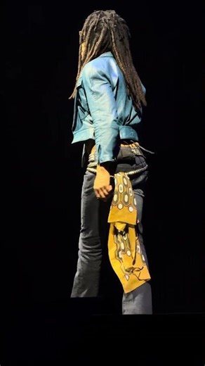 👕💫 Lenny Kravitz at 60 Still Sparks the Kind of Attention You Can’t Train For #LennyKravitz