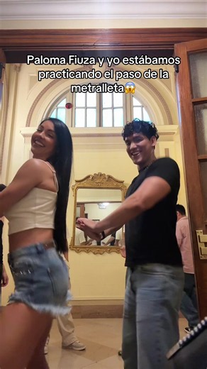 Esto es un borrador que les quería compartir Jajsjsjs por qué si con la guapa @palomafiuzaoficial #metralleta #lametralleta #cumbia #peru #corazonserrano