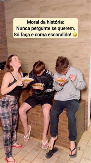 Toda vez é assim, ninguém quer, até a comida ficar pronta kkkkk #comedia #engraçado #meme #humor
