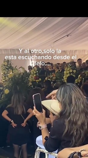 Un día estaba bailando su canción favorita; y al otro dia solo la estaba escuchando desde el cielo 🕊🕊 | La Critica De La Región Guerrero