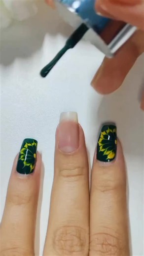 Natural nail art ideas: vibe manicure designs for everyday wear