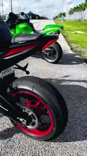 2025 Suzuki GSX-R1000R Review: The Future of Super Sports!