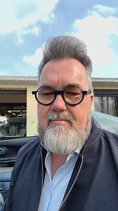 CORVETTE C5, première présentation de la personnalisation de l’intérieur. Harmonie bleu / gris / noir sur mesure avec du cuir Nappa, de l’Alcantara et la moquette, ainsi que quelques pièces d’habillage repeintes. À suivre 😉 #vintagecars #restaurationautomobile #vintage #classiccars #ladyartcar #carmovie #atelier #ladyartcarrestauration #carcollection #passionautomobile #classicgarage #garage #weekstory #carworkshop #classiccar #corvette #corvettec5 | LADY ART CAR