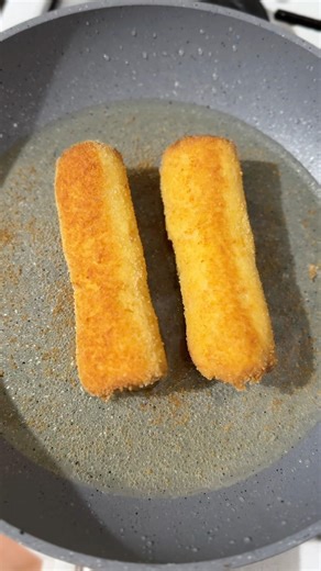 Ham & Cheese Bread Rolls #hamandcheese #breadrolls #toast #food #easy #simple #cooking #rolls