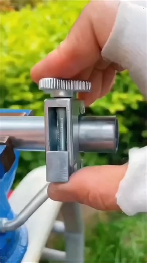 Outil pour tuyaux mini