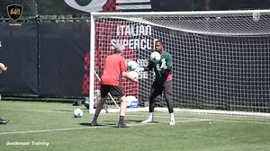 AC Milan – Goalkeeper Training 🧤🔴⚫ ⚡ Explosive reactions 🧠 Smart positioning & anticipation 🧤 Strong hands under pressure 🆚 Confident 1v1 saves 🎯 Precise distribution from the back 🏟️ Match-day intensity 📐 Attention to details 🚀 Elite goalkeeper standards #goalkeepertraining #gktraining #acmilan #goalkeeperlife #goalkeeperdrills #shotstopping #reflexes #positioning #handling #onevone #distribution #footballtraining #soccertraining #professionalgk #fblifestyle | „Global Goalkeeper Traini