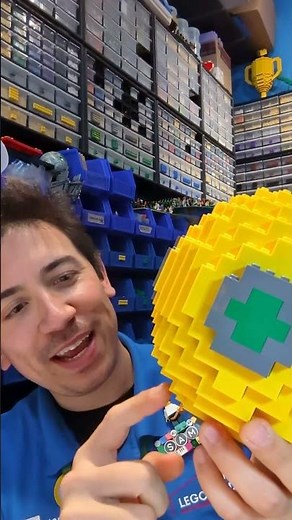 MMB Sam - Building a LEGO Sphere