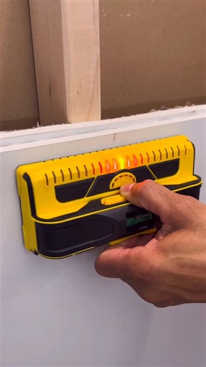 🪚Gpr3Leandro🔨 on Instagram: "#ad When accuracy matters, there’s no room for guessing. The Franklin Sensors ProSensor M210 shows exactly where the studs are. #sponsored #FranklinSensors #carpentry #tools #studfinder #madeintheusa"