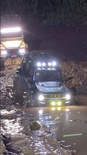 TRX4 vs BRONCO 🌙 NIGHTTIME DUEL TO THE LIMIT 💀