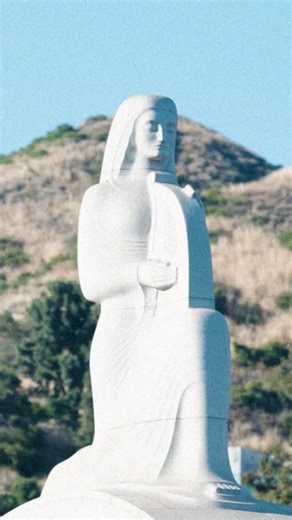 We didn’t think anyone would actually let us do this… but they did. SmartLess Live with Jason Bateman, Sean Hayes, Will Arnett & two mystery guests are coming to the Hollywood Bowl on Saturday, November 15! Headphones are optional this time, tickets on sale now. | SmartLess