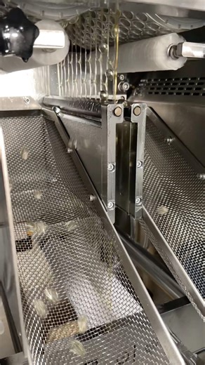 Max speed is stable speed, reliably,real big output 20 oblong of 84000 or 130000/hour on SEC machine