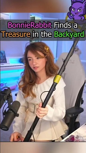 BonnieRabbit Finds a Treasure in the Backyard #bonnierabbit #twitchclips #twitch #bonnie