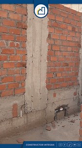 908K views · 28K reactions | ❌ERROR AL REALIZAR EL VACIADO DE CONCRETO❌ - Sobrecimiento / Columna . . . . . #construccion #ingenieriacivil #concreto #vaciadodeconcreto #constructorintegra #ronalromero | AprendeConstruyendo Integra | Facebook