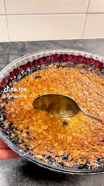 Knäckig blåbärspaj - Enkelt recept att prova hemma