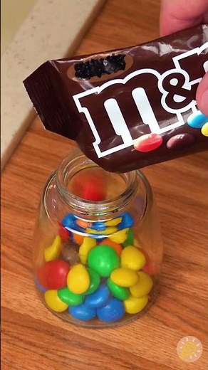 Ein Life-Hack für alle Naschkatzen! 🍭 So machst du aus Eiscreme in 5 Sekunden ein Fest ⏱️