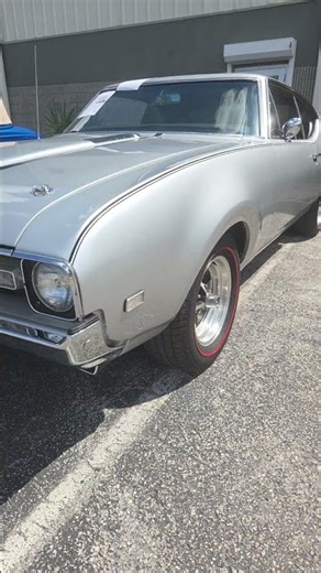 1968 Oldsmobile Cutlass Coupe. Loaded up V8 classic muscle car for sale Tampa Florida!