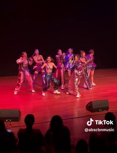 BINI Live Performance of “I Feel Good” at SPECTACLE in Esplanade, Singapore