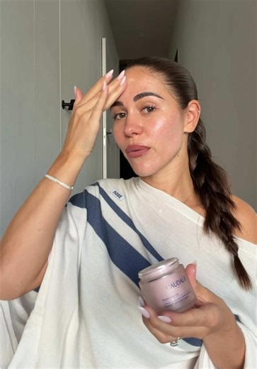 Advertisement I One of my latest skincare favourites: The New @Caudalie Resveratrol-Lift Serum. Made to boost collagen and leave skin feeling firmer. Use my code SARAHRVL for complimentary Eye Patches   free shipping when you purchase The New Caudalie Resveratrol-Lift Serum & a chance to win a Resveratrol-Lift treatment at the Caudalie SPA. #RVL #Caudalie #advertisement
