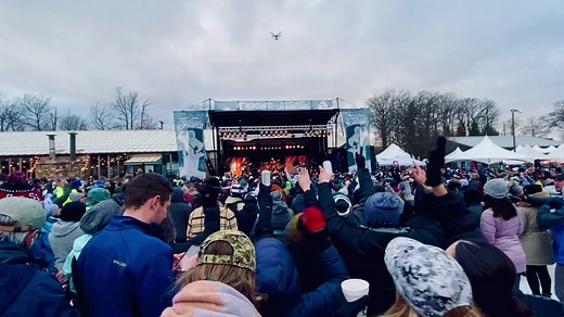 FUEL - FALLS ON ME: Live Concert Vibes