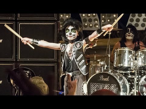 GOD OF THUNDER - LIVE (6 year old Drummer)