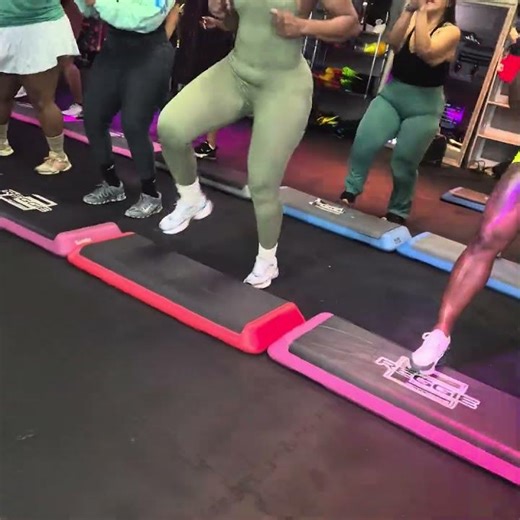 Our 🆕 BEGINNER step routines are here!🔥Comment ⬇️