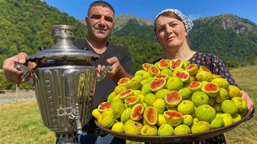 Huge figs from the bazaar turned into village jam and pie