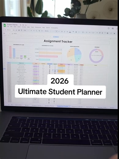 I plan the entire semester with just one Google Sheets template. No burnout, ADHD friendly! ☑️💙 📓 Comment