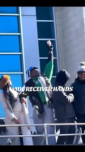 247K views · 3.8K reactions | Wide Receiver hands VS Running back Hands 礪 #FlyEaglesFly #GoBirds #BleedGreen | Fly Phamily | Facebook