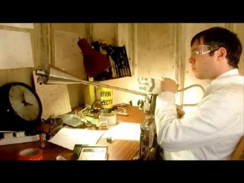 Everything Everything - Suffragette Suffragette (Official Video)