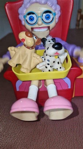 GRANNY WITH HER DOGS #asmr #viralshort #greedygrannygoliath