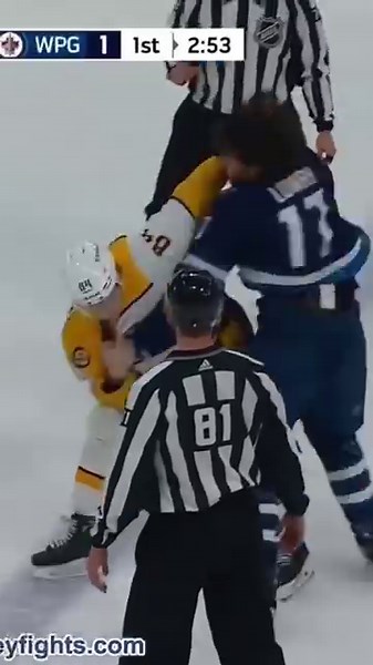 HOCKEYFIGHTS.com/fights/n266293 #nsh tanner JEANNOT 🆚 adam LOWRY #wpg • #nhl 2022 dec 15 • #HFrandomizer #preds #gojetsgo | hockeyfights.com