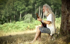 OZGUR BABA的演唱总是那么平静/baglama/巴拉马/巴格拉玛琴/土耳其音乐