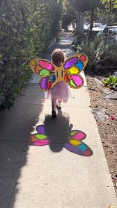 94K views · 1.1K reactions | How to Make Suncatcher Butterfly Wings 曆 Beautiful craft for spring! #butterflies #craft #spring #Mom #toddler | Jeff & Lauren | Facebook