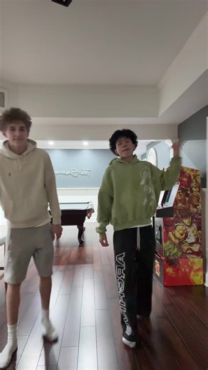 @⚓️ #fyp #dance #trending #2man #viral | dances with 2 people
