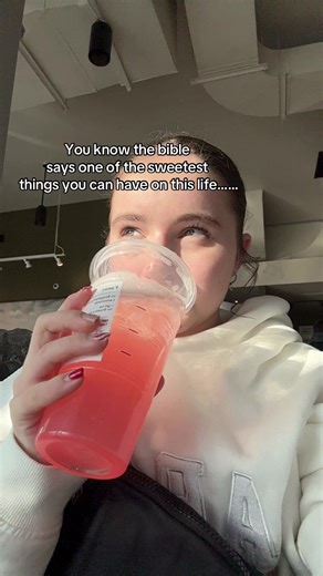 Omg ej taime so much tu get meme pas la @YWWL 🤍🤍