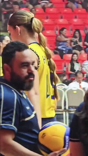 ✨💕 Cutest Volleyball Girls On Court#shorts #shortsfeed #shortvideo #volleyballworld #zehragunes