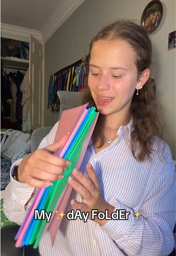 Organize Your A Levels with Day Folder Compartments