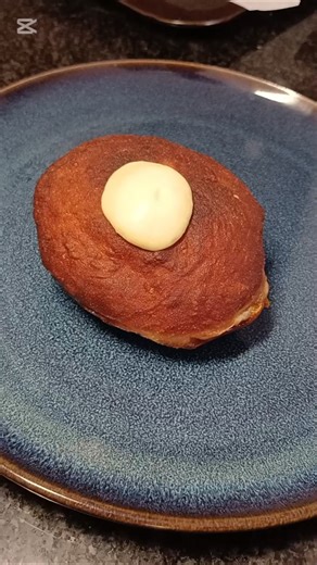 Crème Brûlée Buns #food #viral #sweet