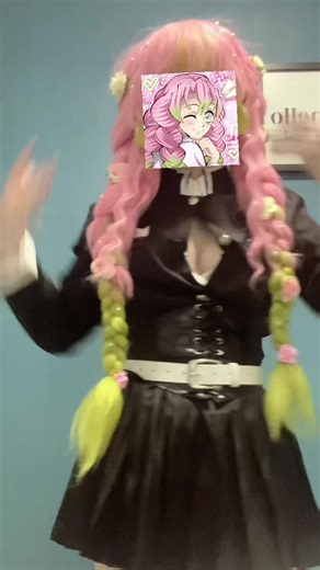 None of my cosplays r being delivered kms - #mitsuricosplay #mitsurikanroji🍡💮🌸 #demonslayer #irishcosplayer #fyp