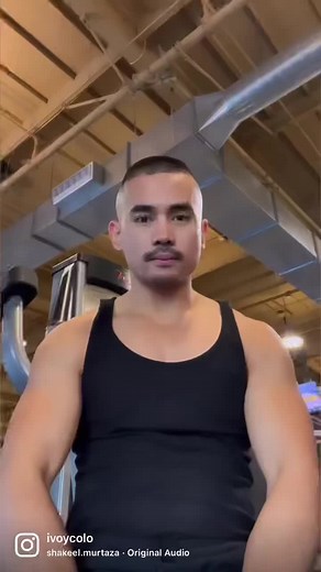 Flexing with my gymbuds! 🙈💪#dancewithme #dancechallenge #nationality #gymlife #ﬁtness #gymlife