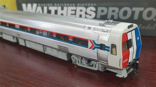 展示解说ho比例的metroliner的硬座电力动车模型～Walthers出品～轨道交通火车迷emutrain电联车电客车railfan