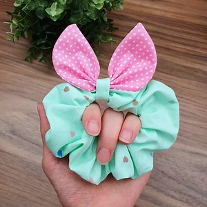 169K views · 1.2K reactions | Very Easy Bow Scrunchie | If you're new to sewing, you should definitely do this. | DIY Vakti | Facebook