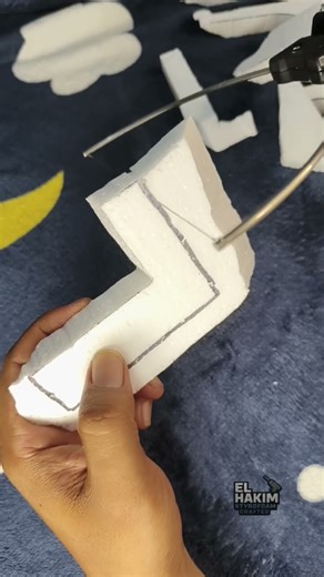 Cutting the letter L. Slow progress, steady learning, does this one look better? ‎#dailypractice‎