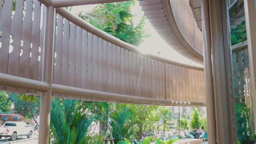 Cafe Amazon Concept Store ໃນອີກຮູບແບບ ອີກມຸມທີ່ໄວ້ໃຫ້ທ່ານ ມາພັກຜ່ອນ ກັບຮູບແບບຮ້ານມຸມງາມໆ ໄວ້ໃຫ້ທ່ານເກັບພາບວັນທີ່ສະບາຍໆ ຊິວໆ ຂອງທ່ານ #Cafe Amazon Laos | Café Amazon Lao PDR