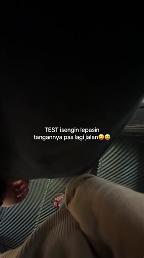 Cowo Bangga Gandeng Cewenya: Reaksi Lucu Pas Jalan